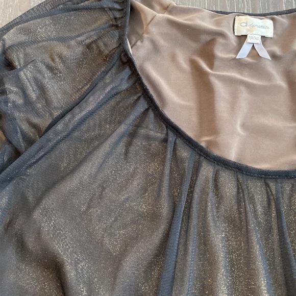 Dynamite ladies top with mesh overlay and gold & brown underlay. Size XS. - Picture 5 of 10